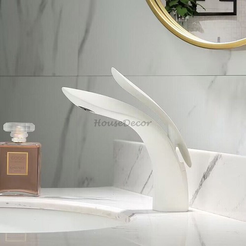 Modern creative bathroom - modern,