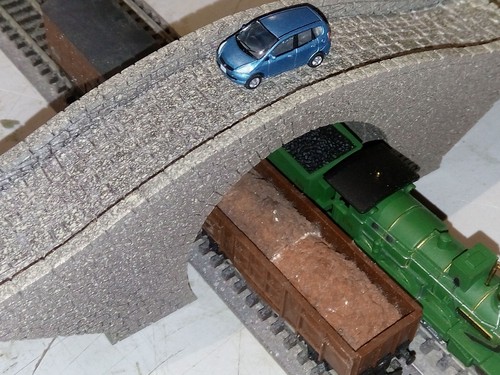 Gauge stone bridge hump - tt,