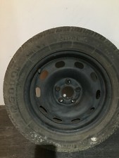 Pirelli P6000 14" tyre on