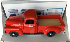 Chevrolet 3100 Pickup 1950 in orange, 1:25 scale diecast model from Maisto,31952