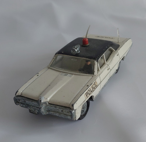 Dinky toys 255 - dinky, plymouth