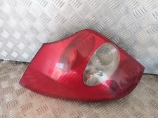 Complete left taillight -