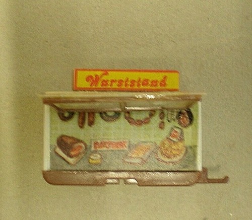 Vintage plastic building - vintage, ho