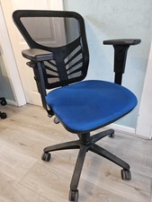 Sketch Mesh Back Chairs