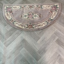 Tiensen Chinese rug half Moon