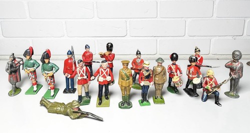 Vintage lead toy soldiers job - vintage,