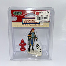 LEMAX Lighted Christmas Tree &