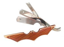 Wood Barber Salon Straight Cut