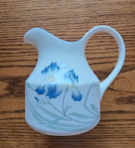 Royal doulton milkjug minerva - doulton,