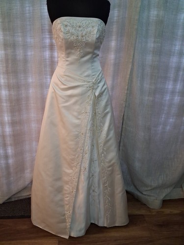 Wedding dress size ivory - wedding,