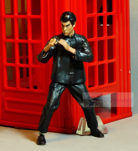 Bandai bruce lee - bruce, figure