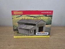 Hornby Skaledale Home Farm Cattle Shed R8607 OO Gauge Resin