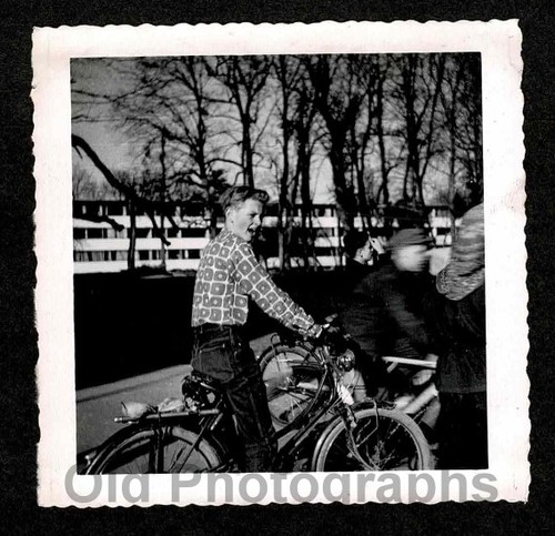 Blurry kid riding - blurry, thur
