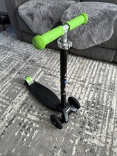 Maxi Micro Scooter Black Green