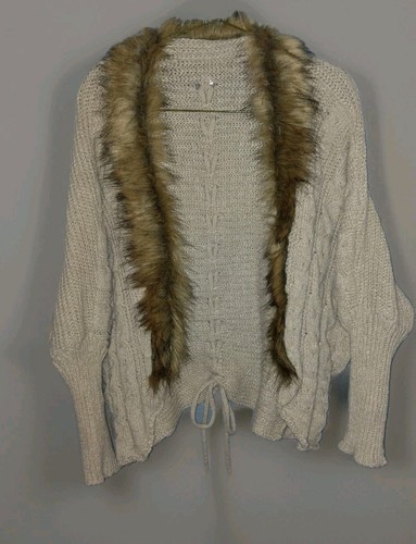 Nwot retro style - retro,