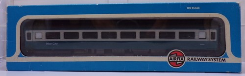 Airfix mk2d coach - airfix,
