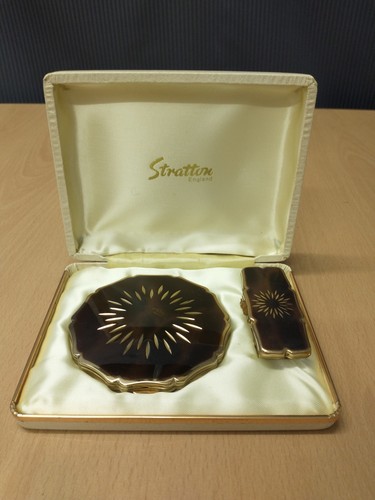 Stratton vintage powder - stratton,
