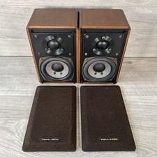 Realistic 40-2039B Minimus Bookshelf Speakers 2-Way Walnut Veneer 40W 8 Ohms