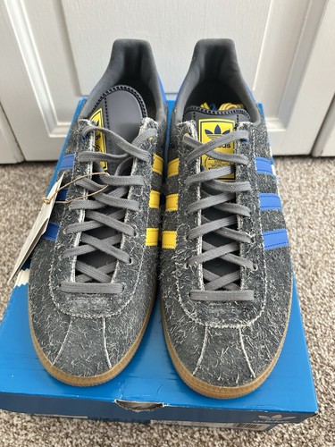 Bnwt adidas sns stockholm - bnwt,