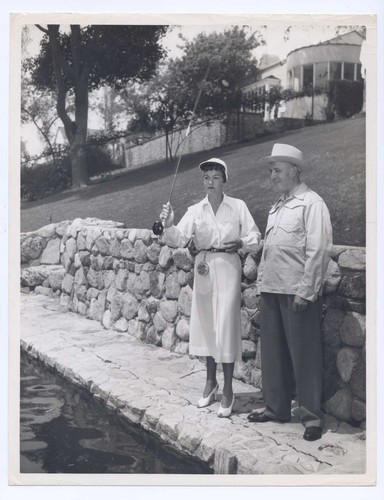 Jane wyman 1950 fishing candid - wyman,