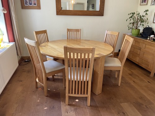 Solid oak round dining table - solid, &