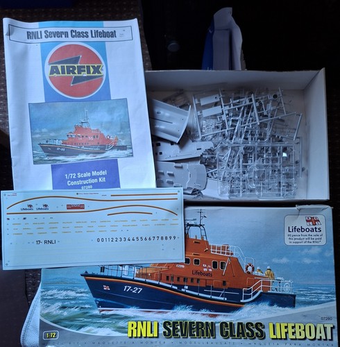 Airfix rnli severn class - airfix,