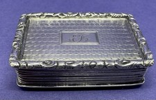 VERY EARLY VICTORIAN SOLID SILVER NATHANIEL MILLS VINAIGRETTE - BIRMINGHAM 1839