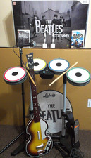 Wii/Wii U BEATLES WIRLESS ROCKBAND DRUM SET, MIC +STAND, HOFNER GUITAR 2xDONGLES