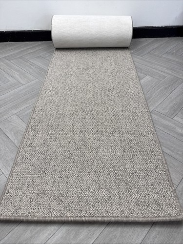 Extra long carpet - extra, hallway