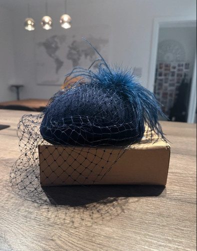 Navy blue felt pillbox - blue,