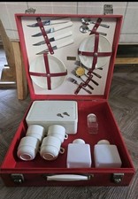 Brexton Vintage 1950's 4 person picnic set case