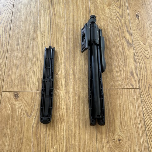 Broken small tripod - small,