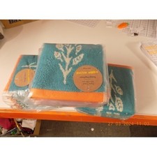 BRAND NEW 5 X DONNA WILSON