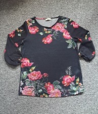 Floral Three Quarter Sleeved Top