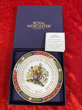 Royal Worcester Queen Elizabeth II Diamond Jubilee Round Tray (1952 -2012) Boxed