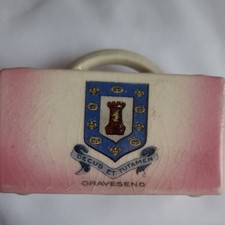 Gravesend crested - china