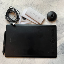 Wacom Intuos Pro Medium Graphics Tablet PTH-660