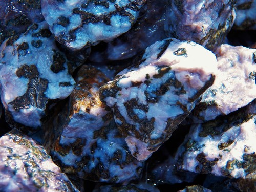 2000 carat lots - carat, indigo