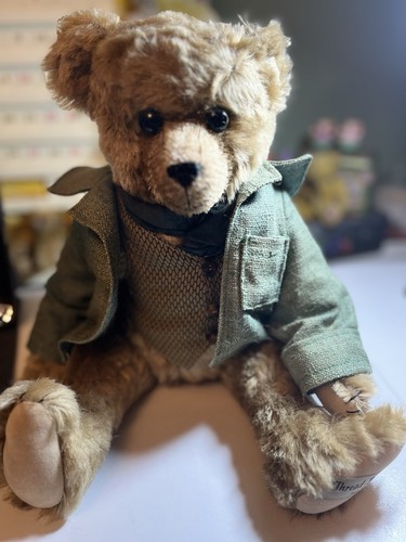 Thread bears artist teddy - artist,