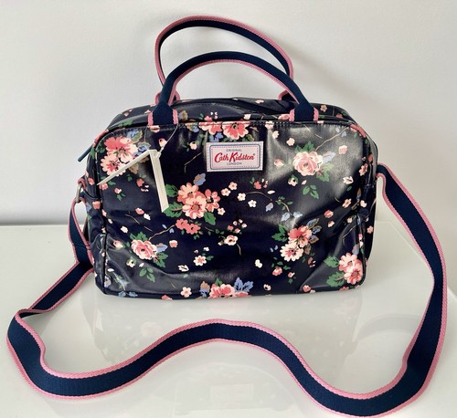 Beautiful medium sized cath - medium,