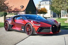 618863 Bugatti Divo Lady Bug