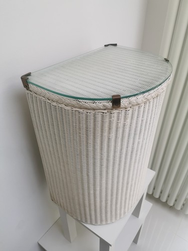 Lloyd loom lusty laundry - loom,