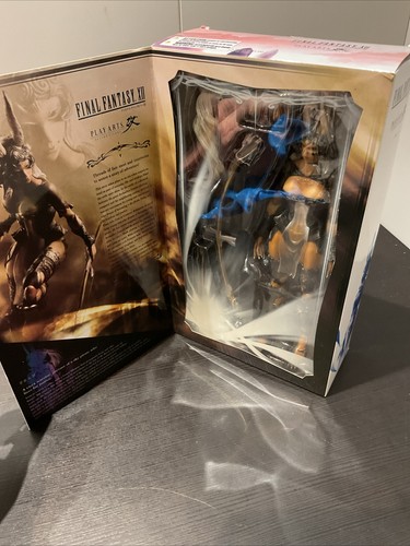 Figurine play arts kai final - play,