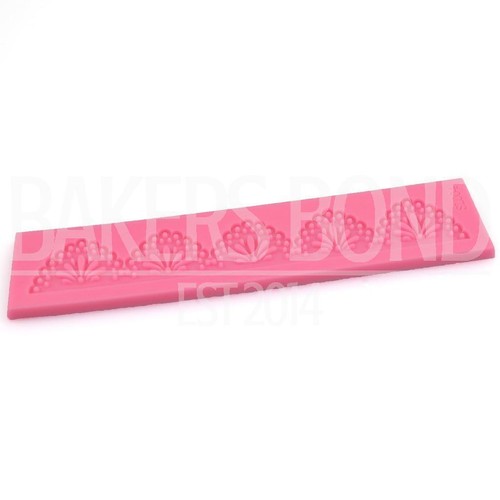Lace frill arch - lace,