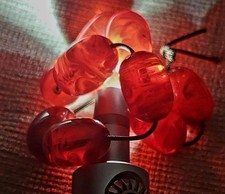 Antique  26 Grs  Cherry  Amber