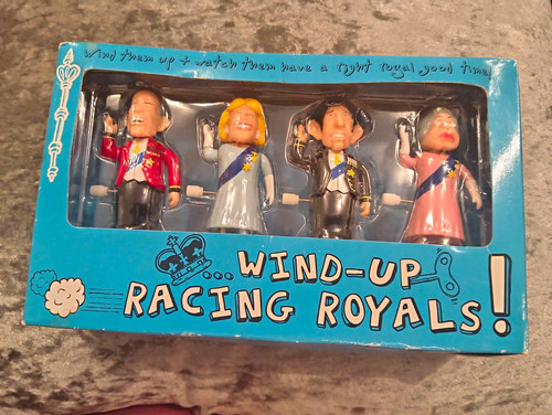 Wind racing royals - wind-up,