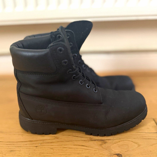 Timberland matt black boots
