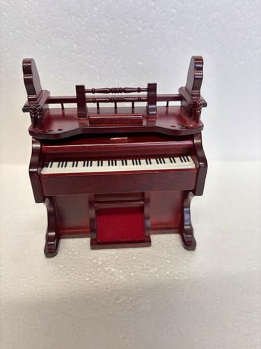 Vintage dolls house miniature - vintage,