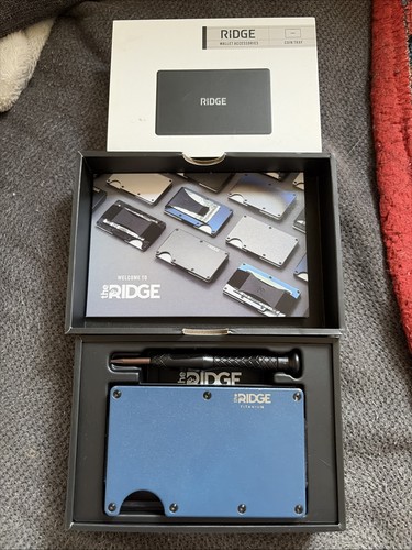 Ridge wallet and - and, tray