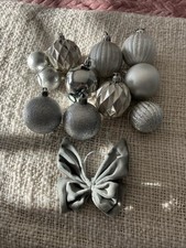 Tree Baubles Set Of 12 Mixed